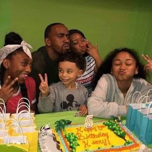 Meet your Posher, Henry